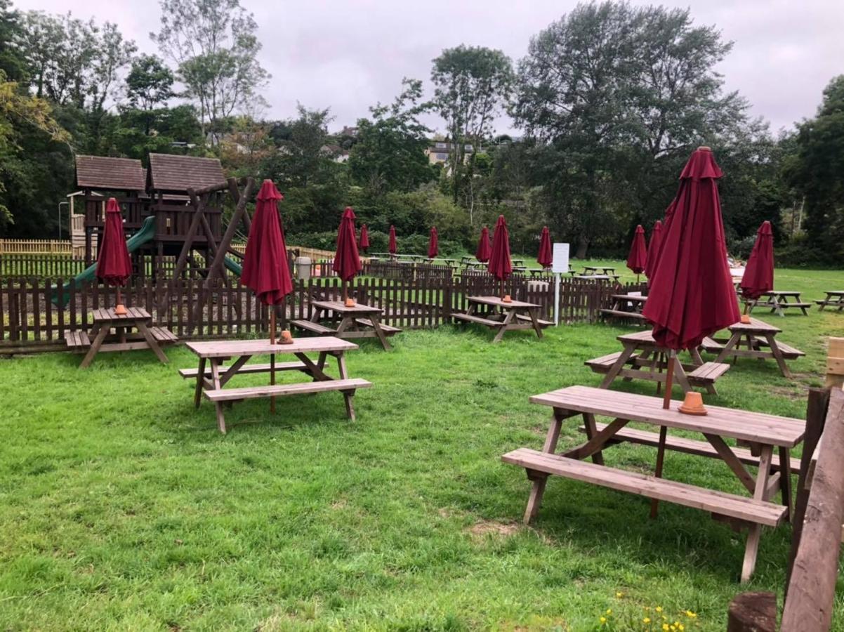 The Riverside Inn Saltford Esterno foto