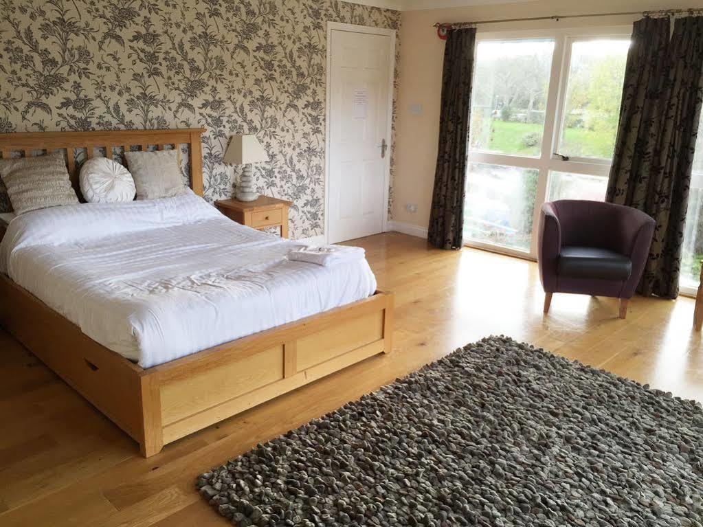 The Riverside Inn Saltford Esterno foto