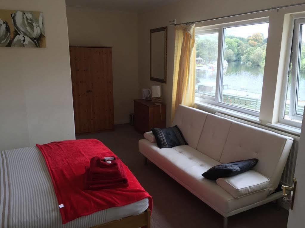 The Riverside Inn Saltford Esterno foto